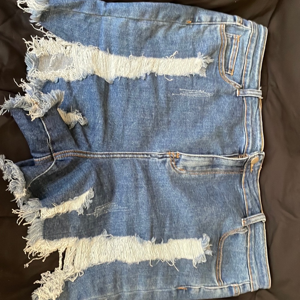 Lookin for trouble denim shorts brand new never worn